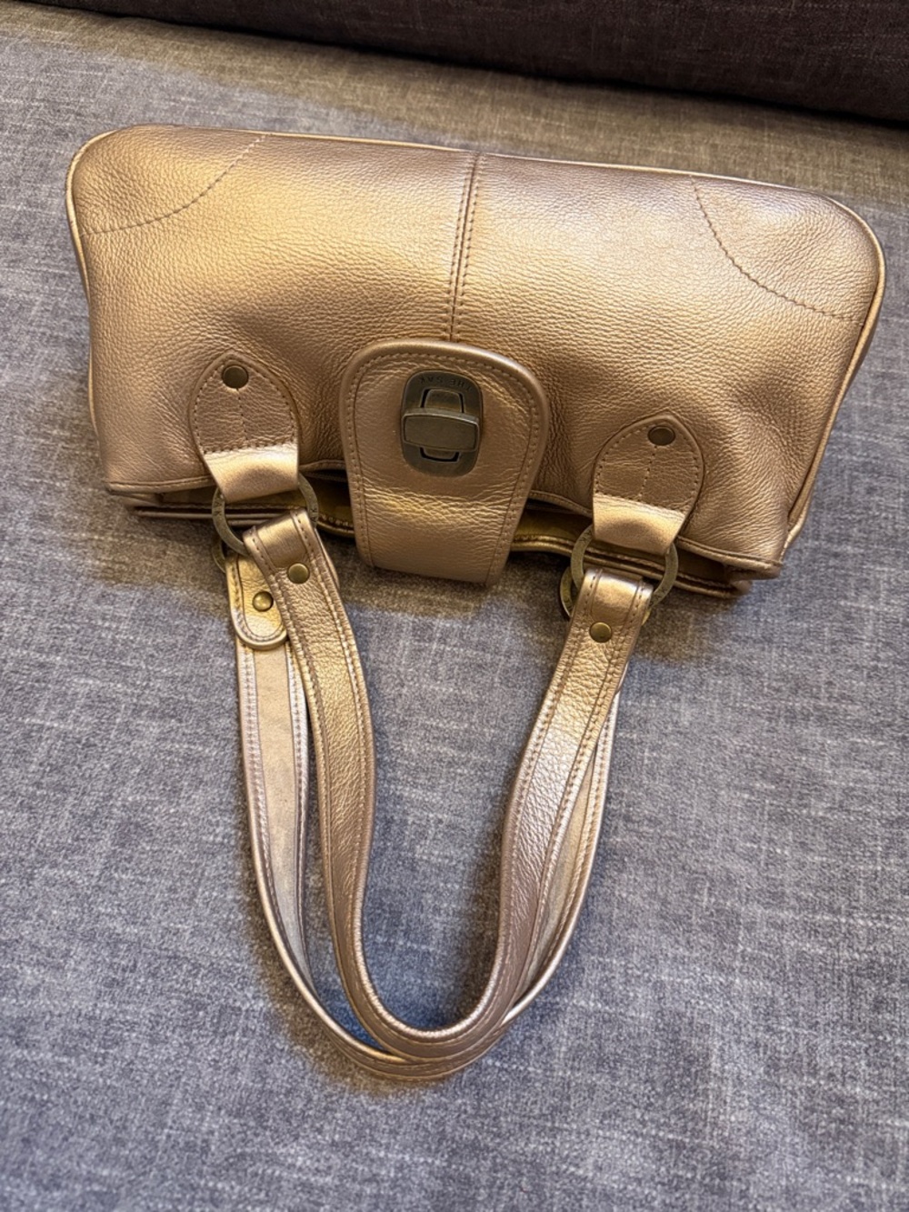 The Sak Metallic Gold Leather Shoulder Bag GUC - Picture 5 of 8